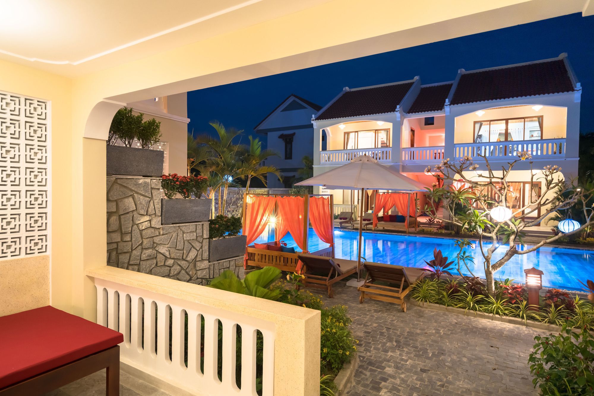 Village 4*