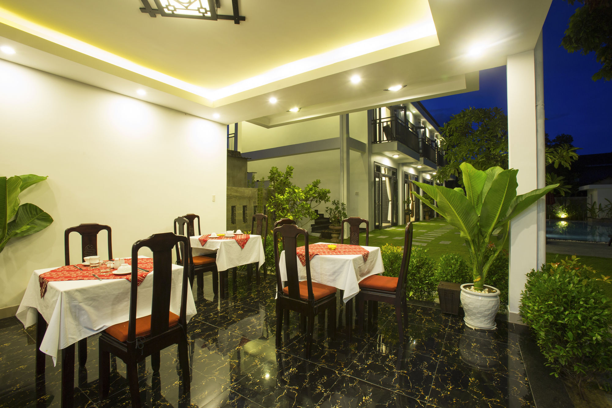 Hideaway 3*