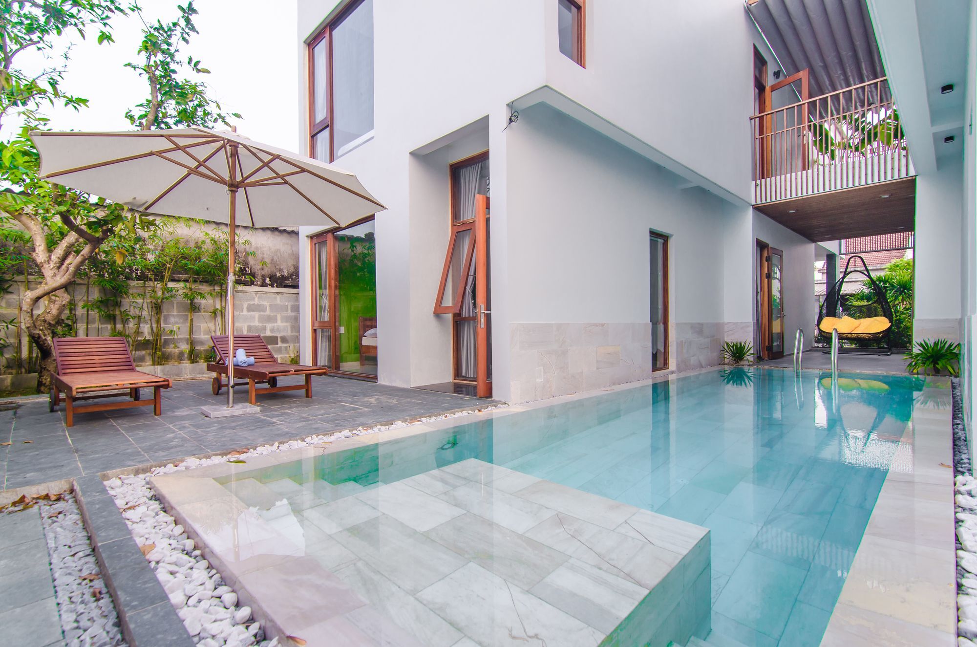 World Hotel 3*