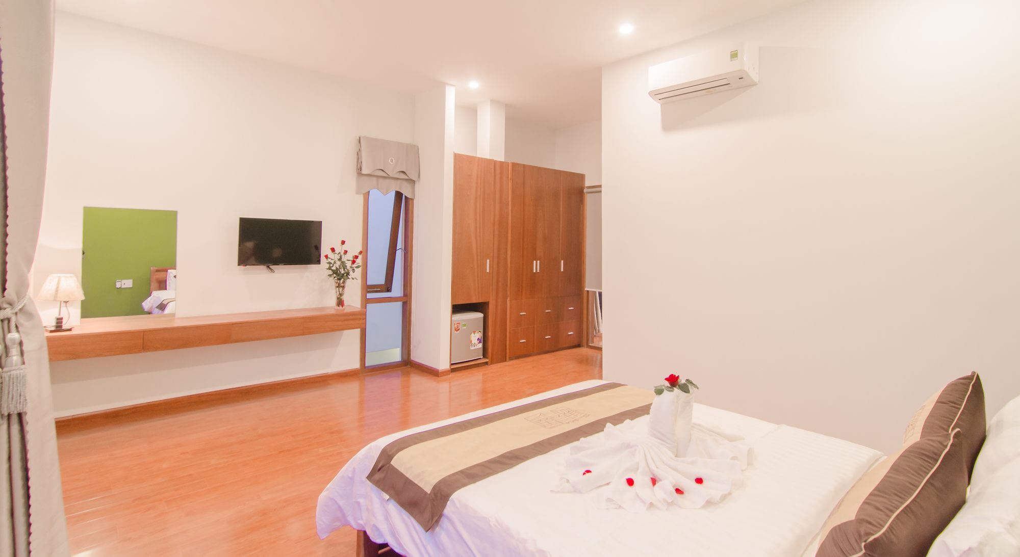 World Hotel 3*
