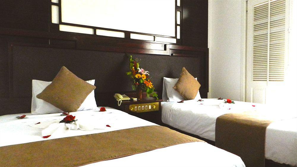 Hotel Sea And 3*