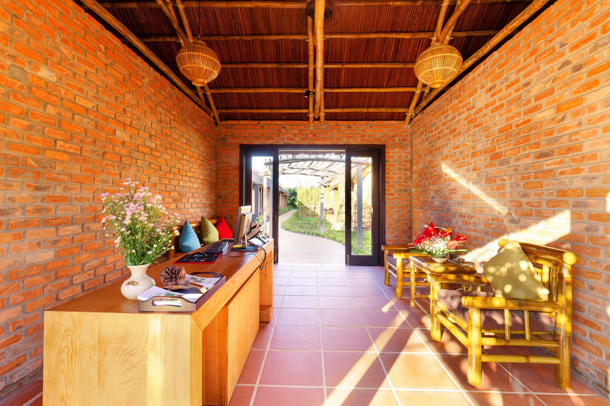 Boutique Cam Thanh Resort 4*