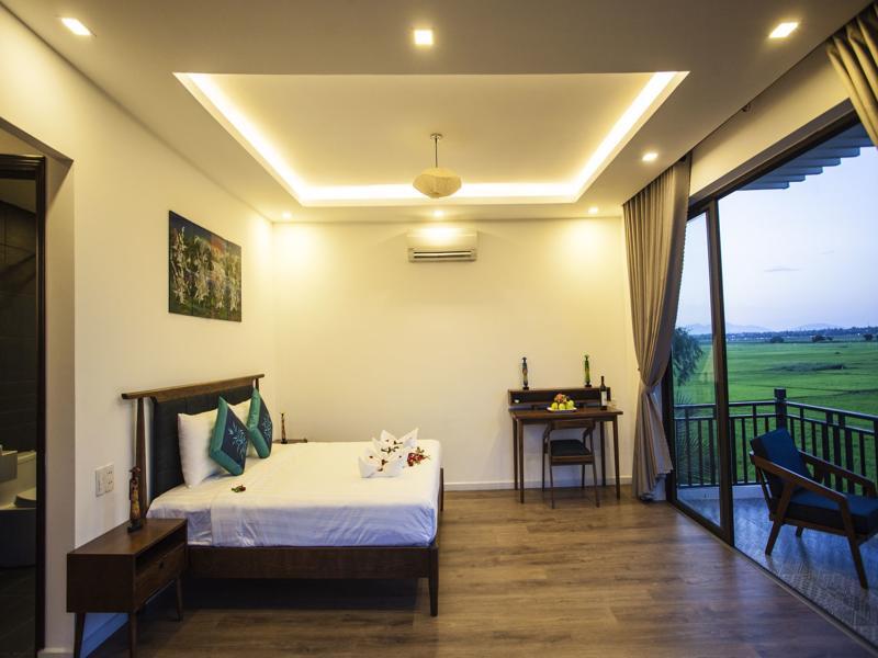 Four Season Hotel 3*