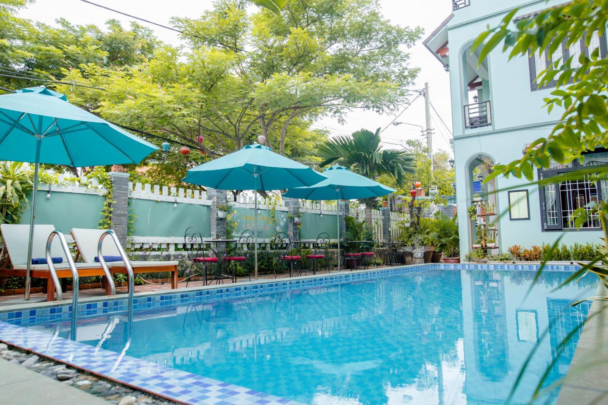 Magnolia Garden Villa