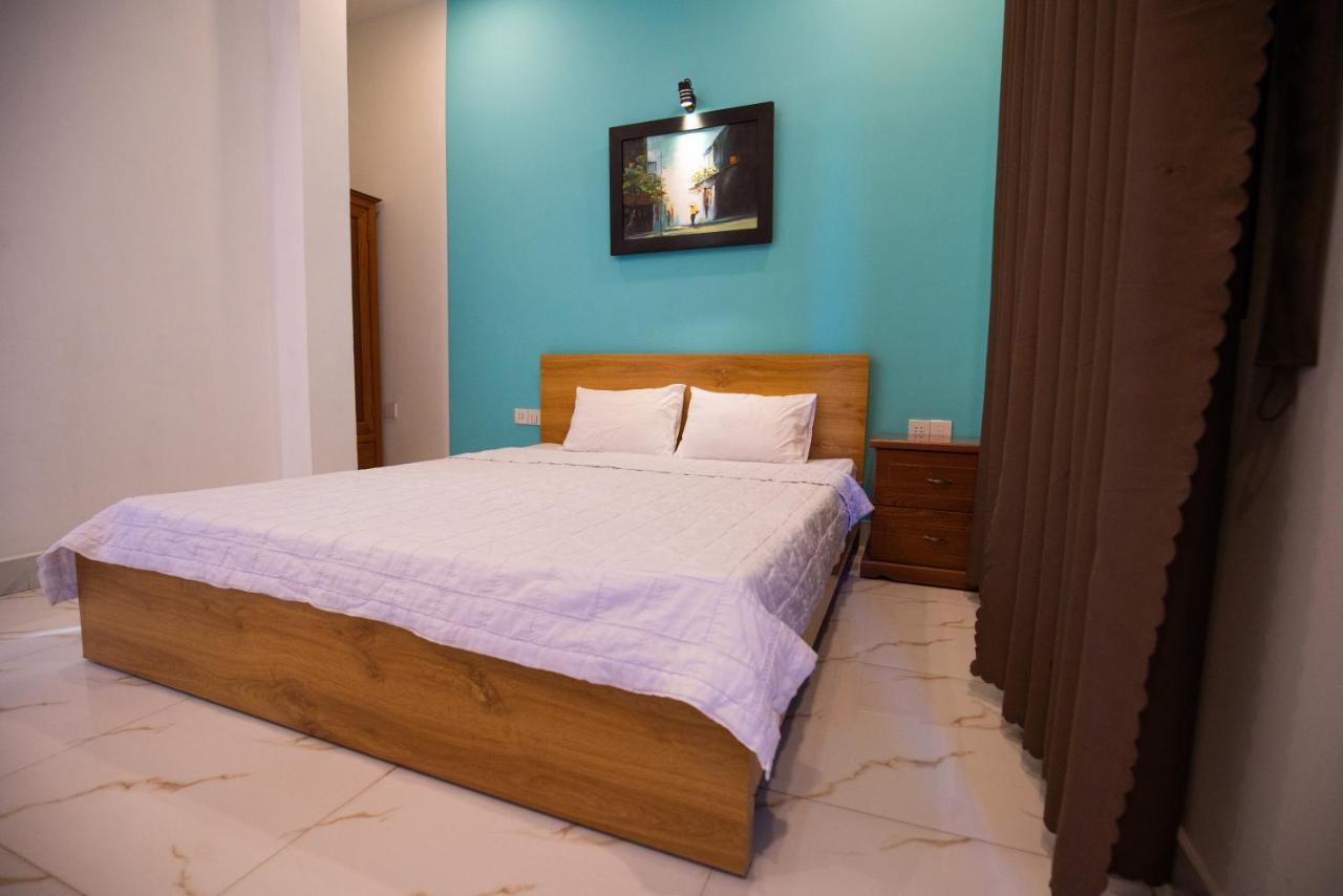 Tipi Hostel *