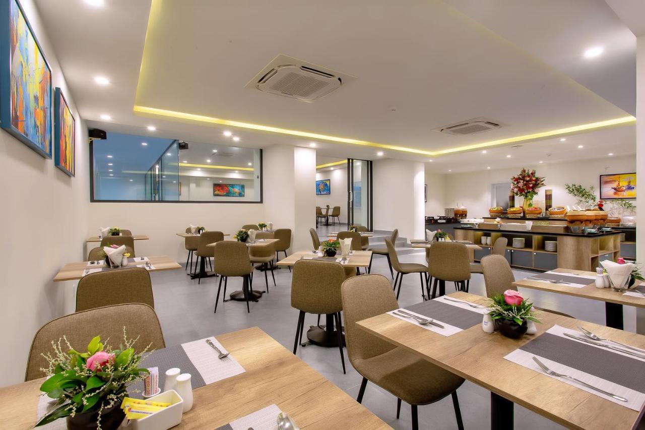 Hotel Aurora Riverside And Hoi An
