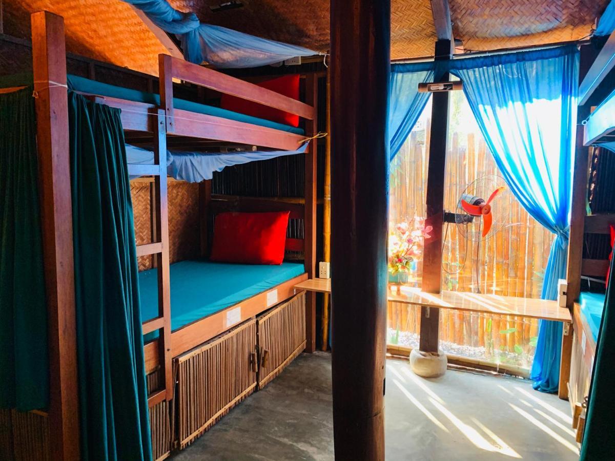 Under The Coconut Tree Homestay