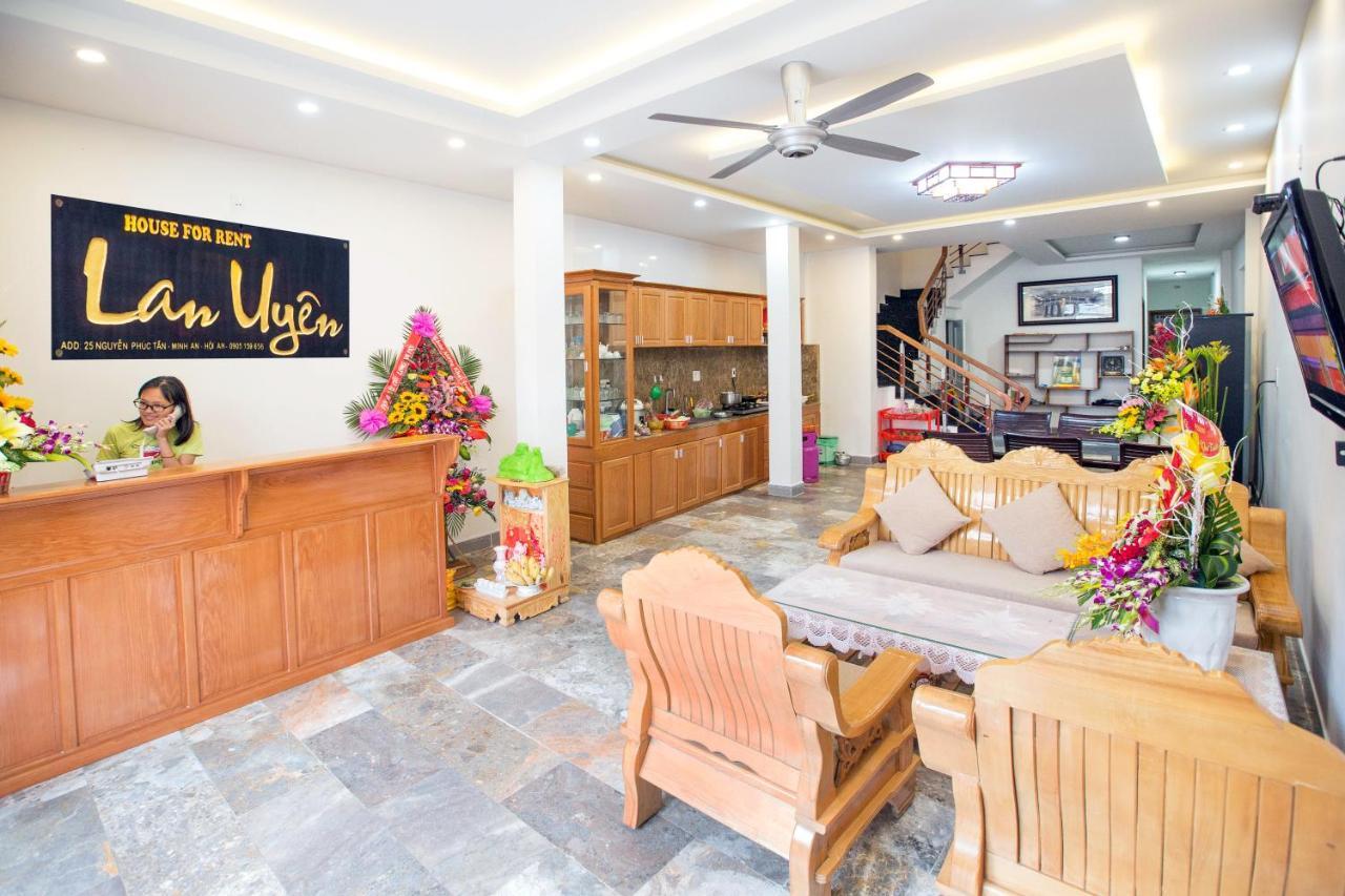 Lan Uyen -