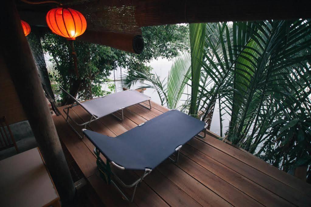 Homestay Lakeside Homestay