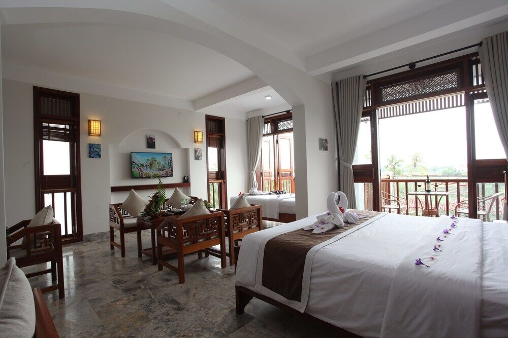 Hoian River Palm & Pousada *