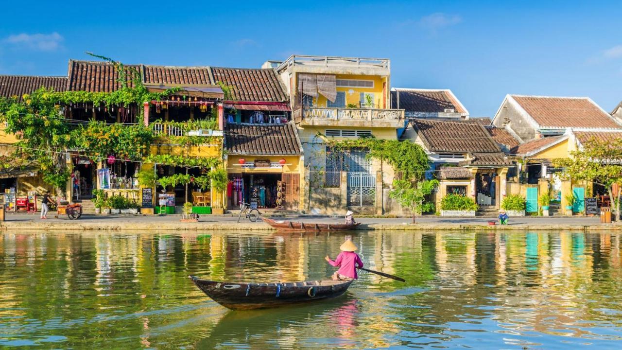 House 579 Ba Trung Bed & Breakfast
