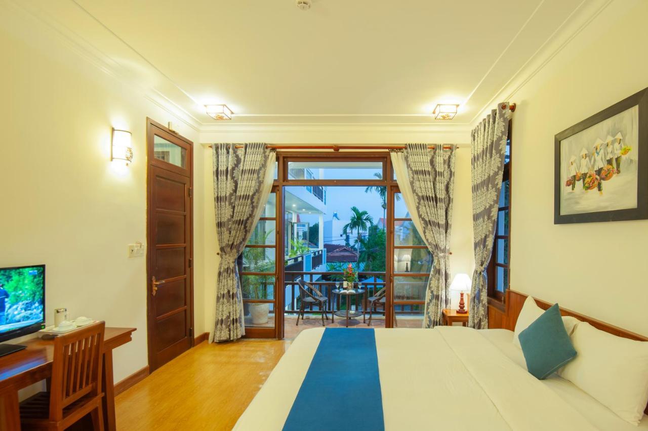 Tropical Garden & Pool Villa Hoi An