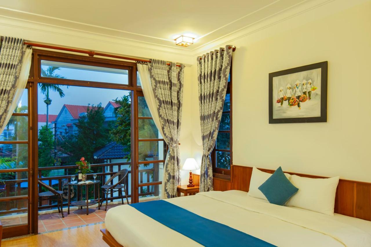 Tropical Garden & Pool Villa Hoi An