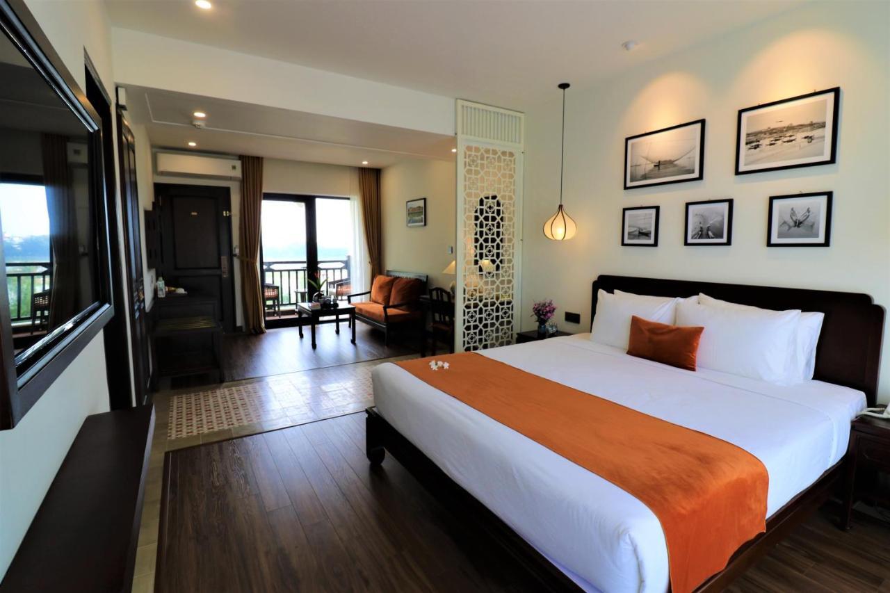 Roxana River Villa *
