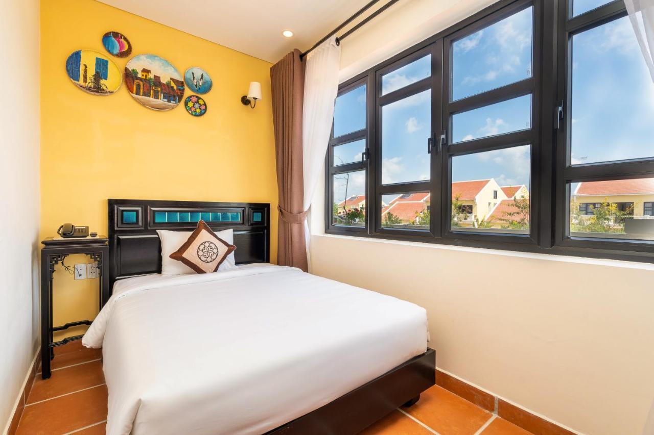 Oriental Hotel 4*