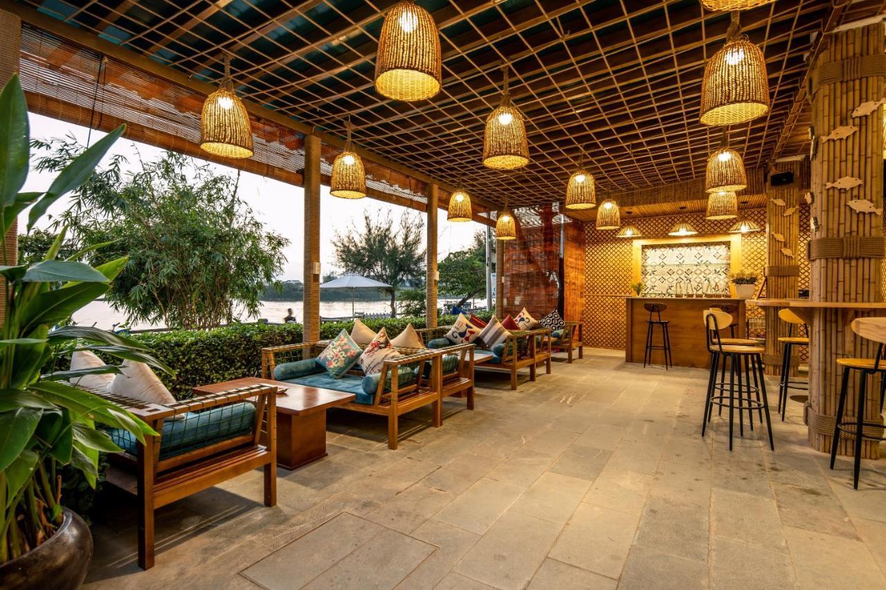 Triple Riverside Hoian 3*
