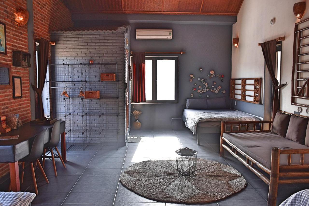 Guest house The Happy Bird 2*