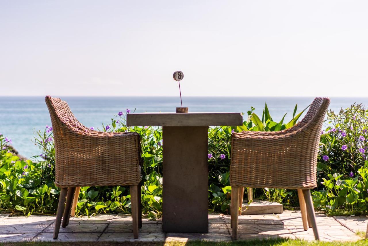 Beachside Boutique 3*