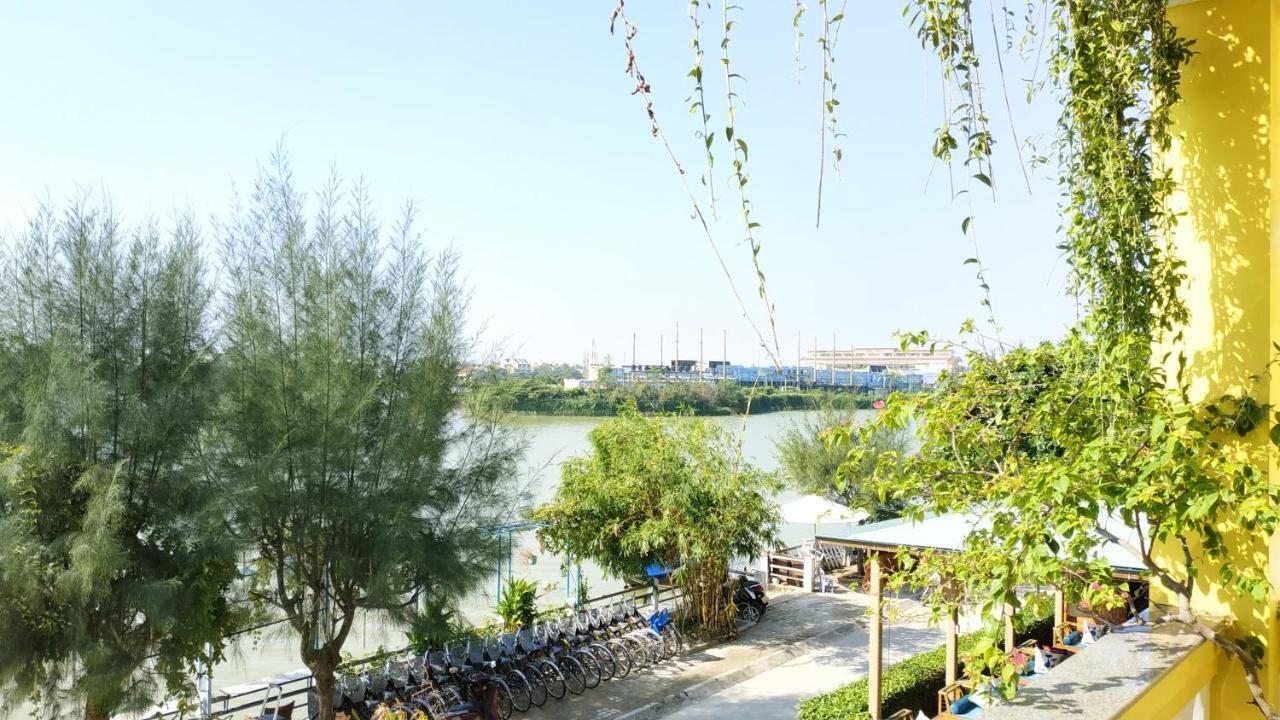 Triple Riverside Hoian 3* Hoi An