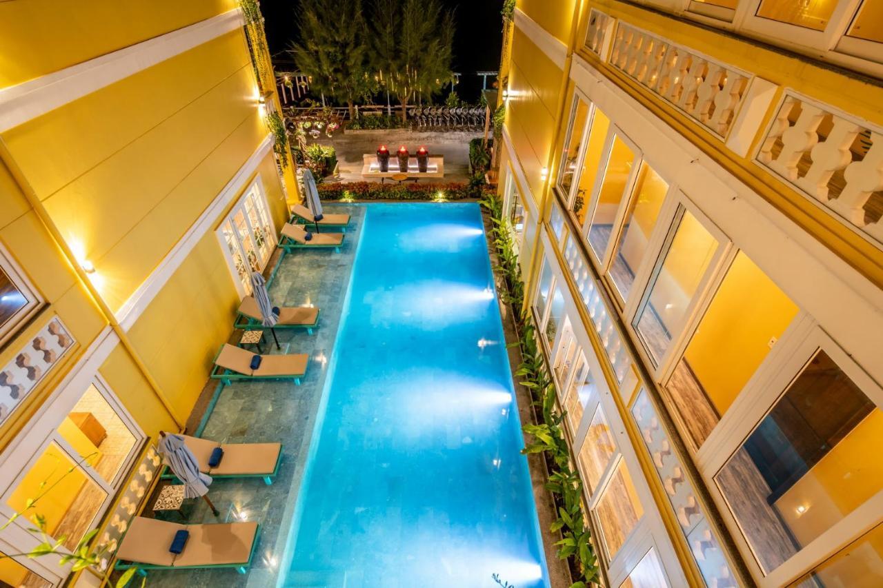 Hotel Triple Riverside Hoian
