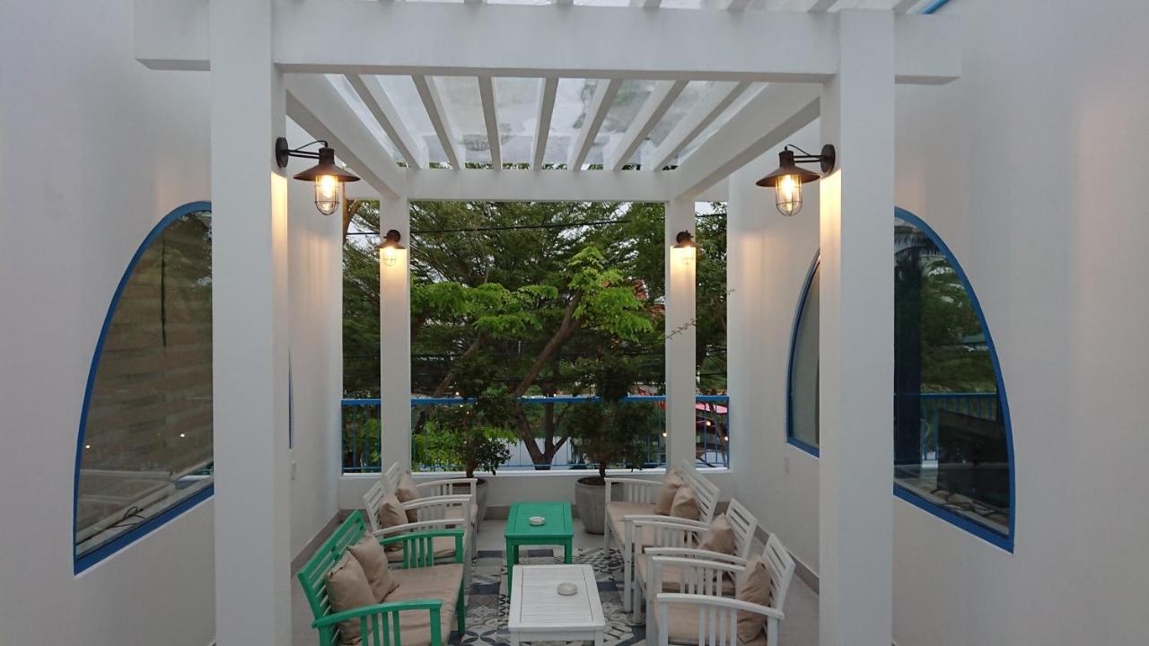 Vila Santorin Hoian