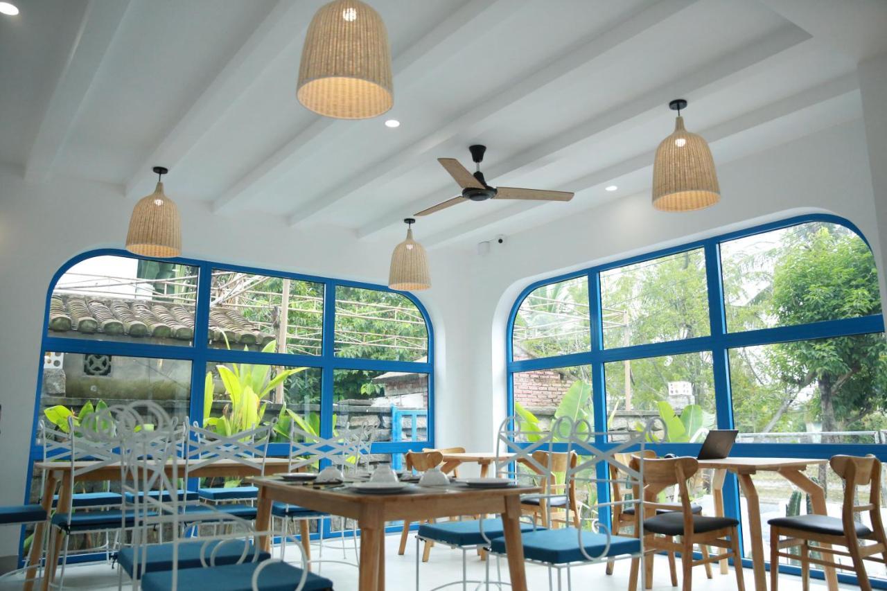 Vila Santorin Hoian