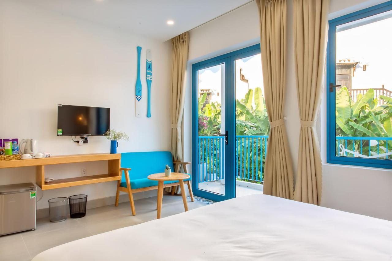 Santorin Hoian Vila