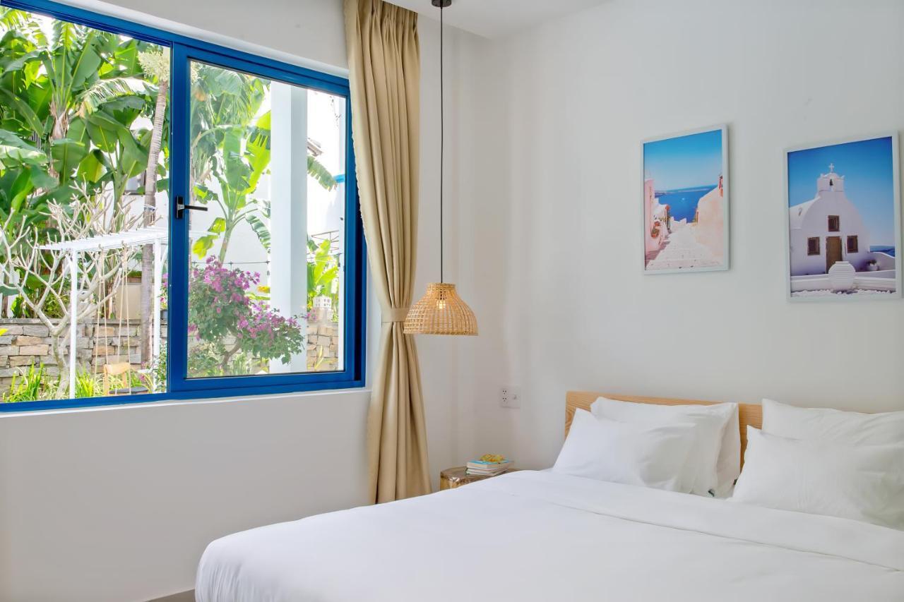 Santorin Hoian Vila *