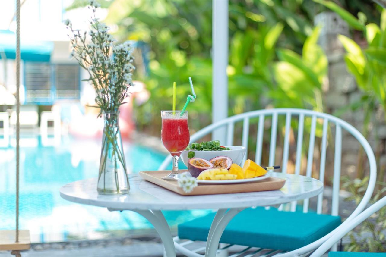 Vila Santorin Hoian