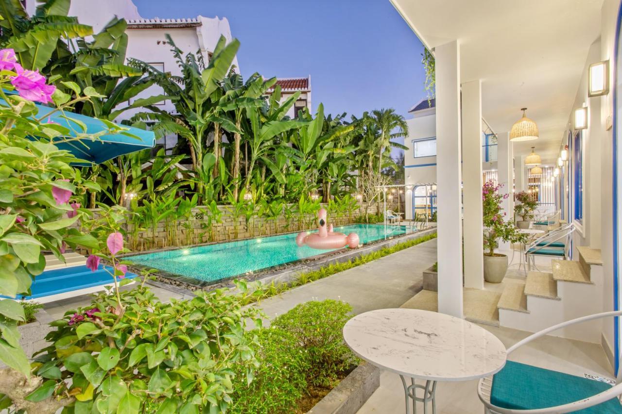 Santorin Hoian Vila *