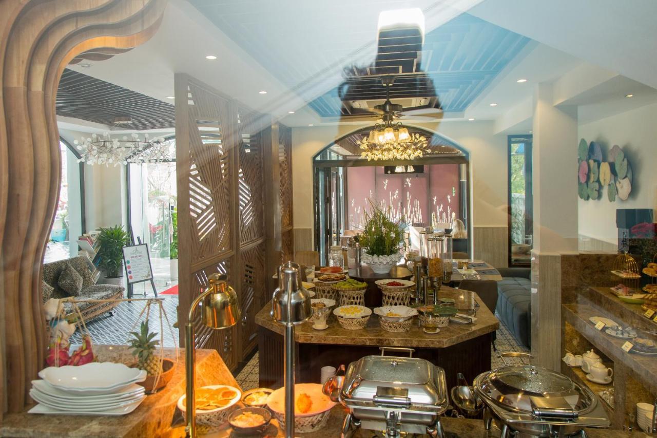Hoang Trinh Hotel 2*