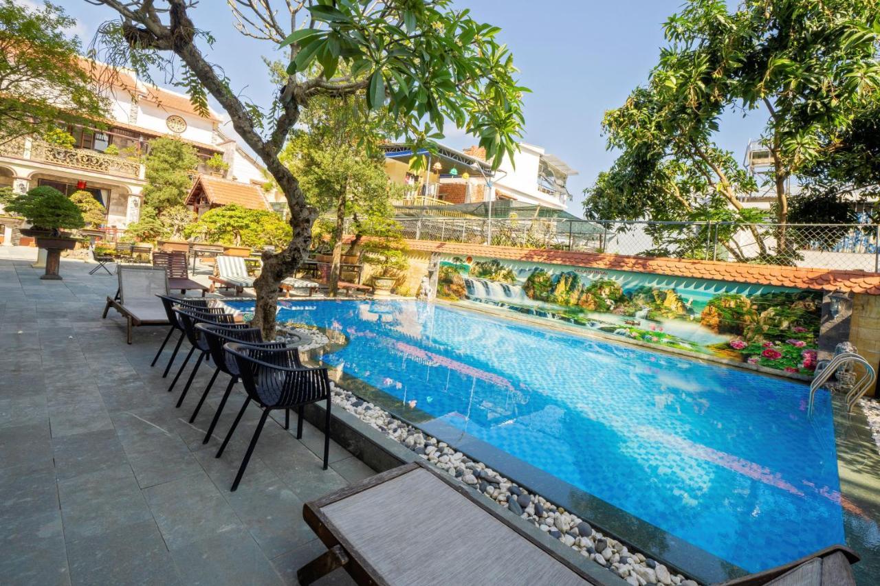 Bonsai Hotel 2*
