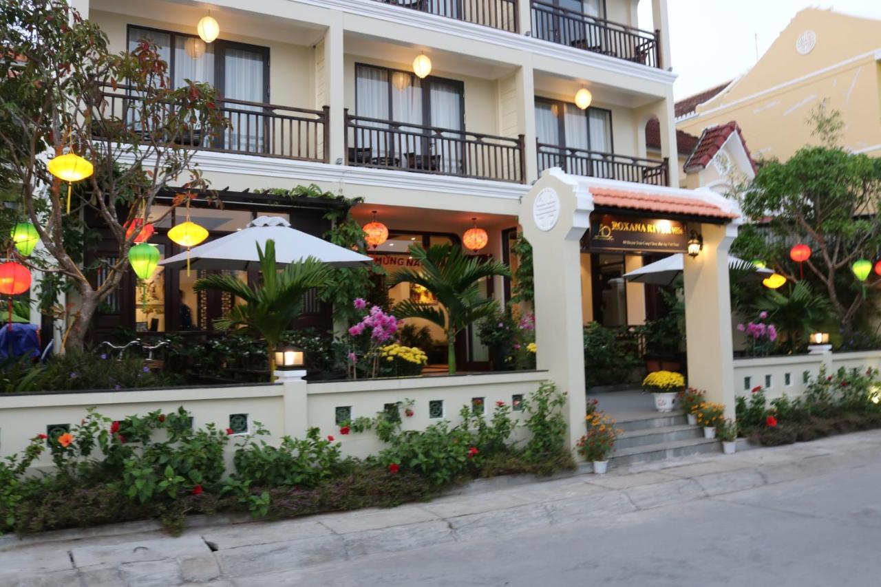 Villa Roxana River