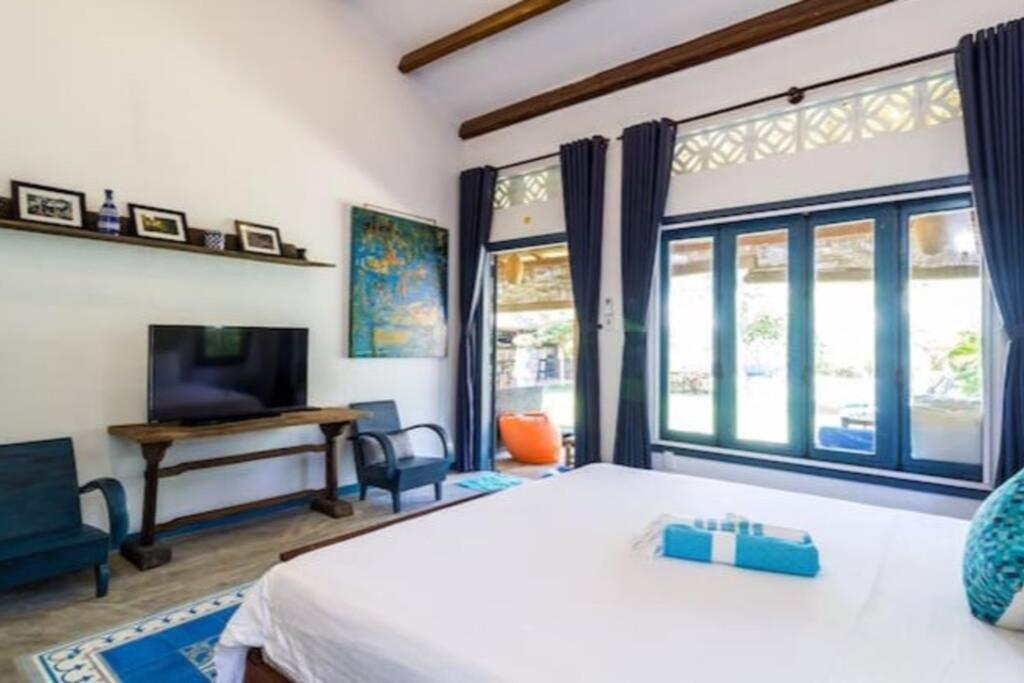 Barefoot Beach House Holiday home *
