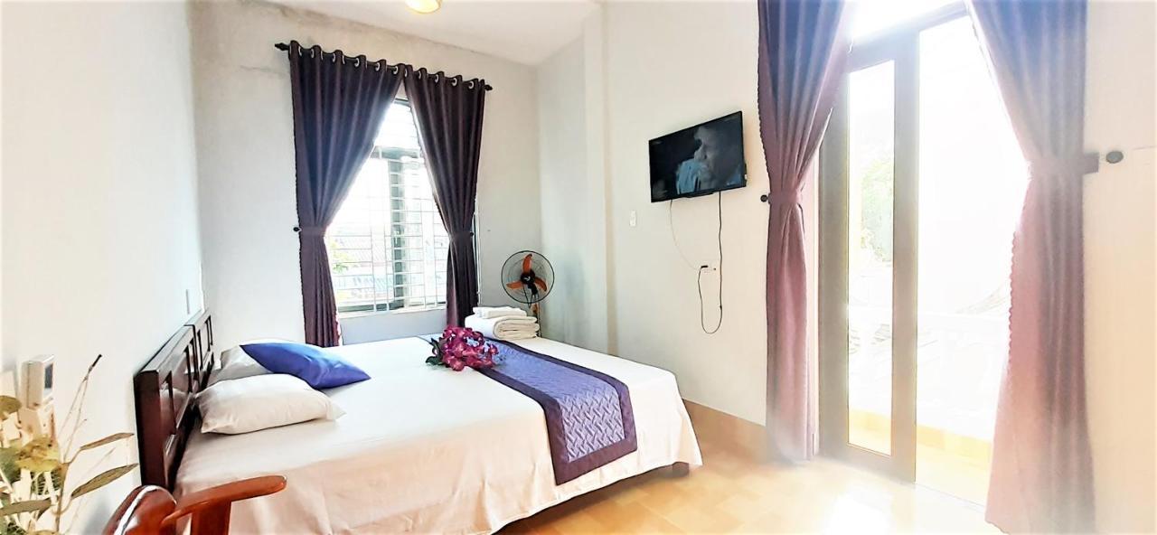 Purple Garden Homestay *