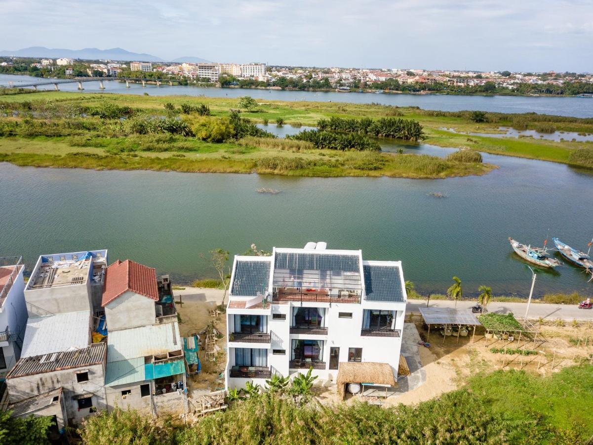 Nhà Dân Bên Sông Boat House Hội An