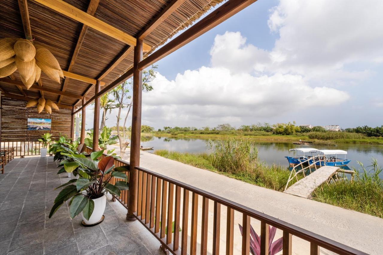 Nhà Dân Bên Sông Boat House Hội An