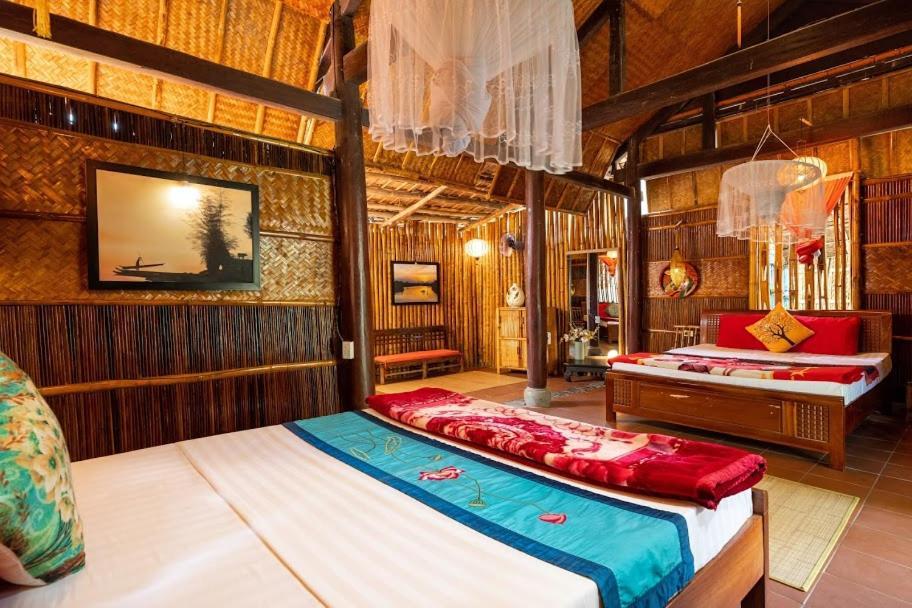Under The Coconut Tree Homestay