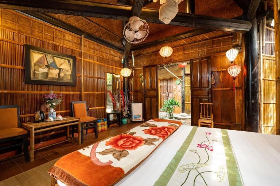 Homestay Under The Coconut Tree