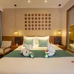 Little Gem. An Eco-Friendly Boutique Hotel & Spa