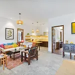 Villa De Exotica - Vesta Collections