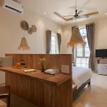 Vaia Hoi An Boutique Hotel