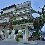 Moon\'S Homestay