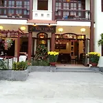 Nhi Trung Hotel