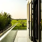 Rice Field Homestay