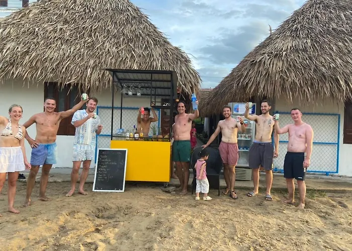 The Beachside Bungalow Hostel & Bar