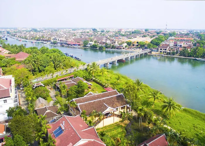 Pho Hoi Riverside Resort