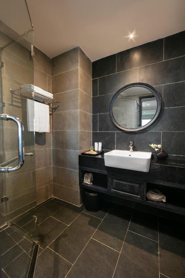 Shining Riverside Boutique & Hotel 4*