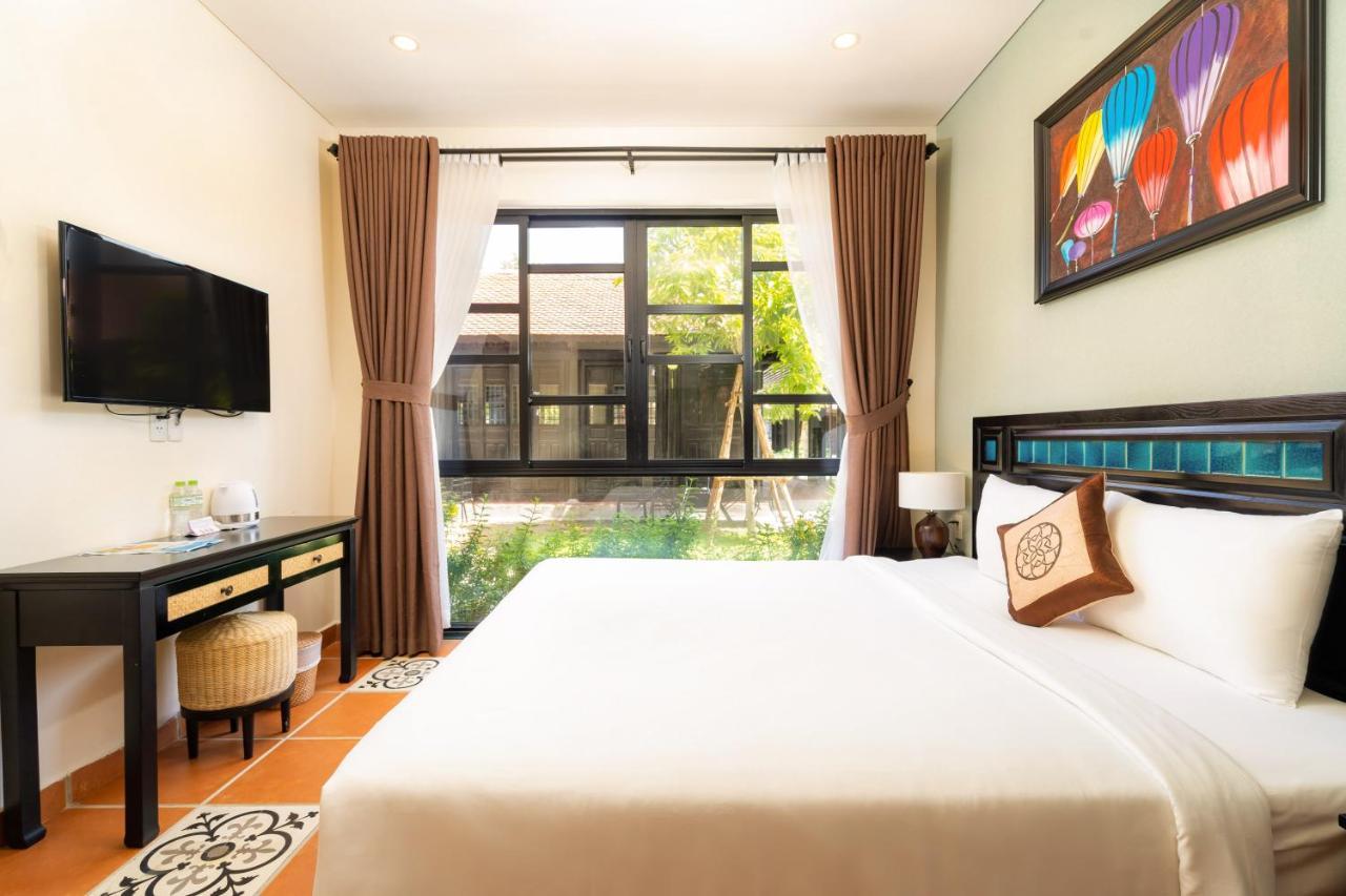Oriental Hotel