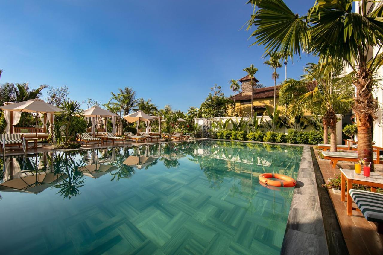 Shining Riverside Boutique & 4*